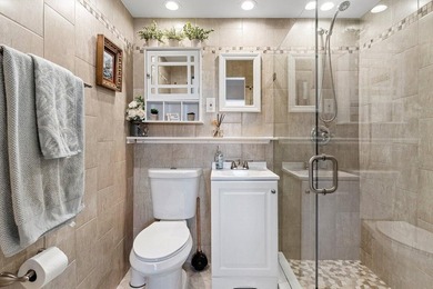 This spacious 5000+ SF compound offers endless possibilities - photo 14