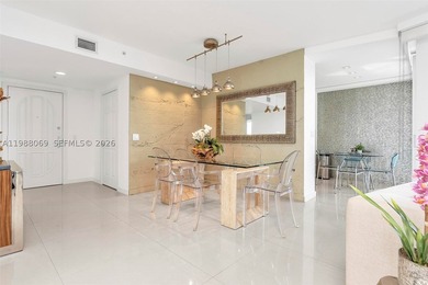 A MUST SEE! SPACIOUS, BRIGHT & BEAUTIFULLY RENOVATED! This - photo 15
