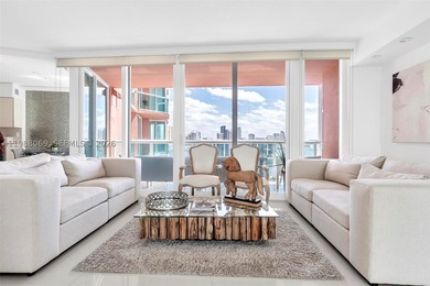 A MUST SEE! SPACIOUS, BRIGHT & BEAUTIFULLY RENOVATED! This - photo 22