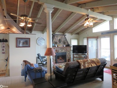 This is a very nice cottage with guest house. Great looking gas - photo 23