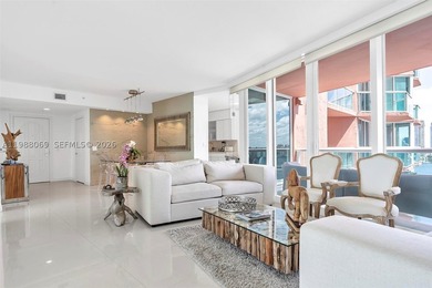 A MUST SEE! SPACIOUS, BRIGHT & BEAUTIFULLY RENOVATED! This - photo 24