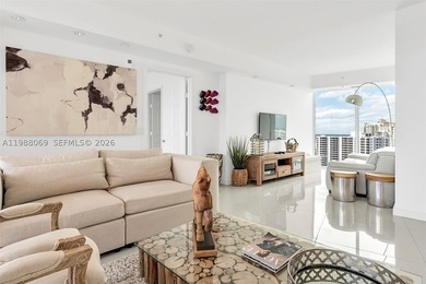 A MUST SEE! SPACIOUS, BRIGHT & BEAUTIFULLY RENOVATED! This - photo 25