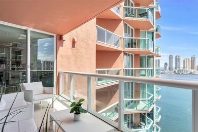 A MUST SEE! SPACIOUS, BRIGHT & BEAUTIFULLY RENOVATED! This - photo 29