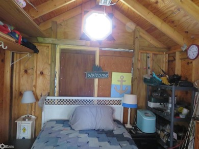 This is a very nice cottage with guest house. Great looking gas - photo 32