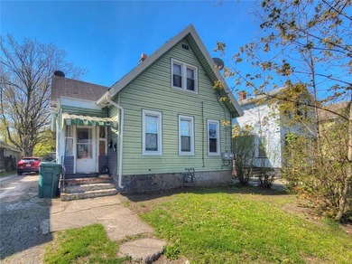 Don't miss out on this amazing opportunity to own an investment - photo 1