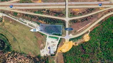Great site in Linn Creek, next to the offramp for Y Road. Would - photo 5