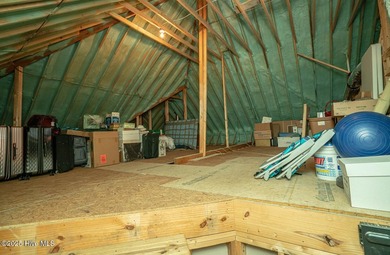 Welcome to your dream home! Nestled in the picturesque community - photo 45