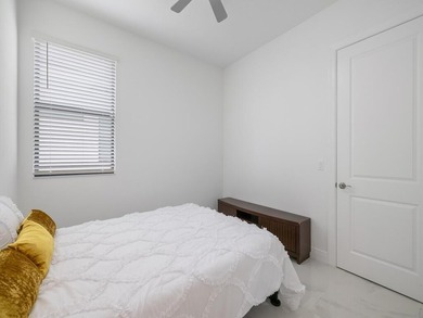 Immaculate 2024 4BR/3BA Kolter built home with a den in desired - photo 16