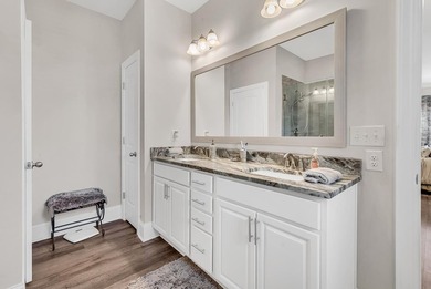 Welcome home to this stunning true 5-bedroom, 4.5-bath residence - photo 23