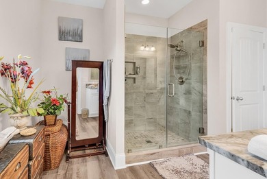 Welcome home to this stunning true 5-bedroom, 4.5-bath residence - photo 24