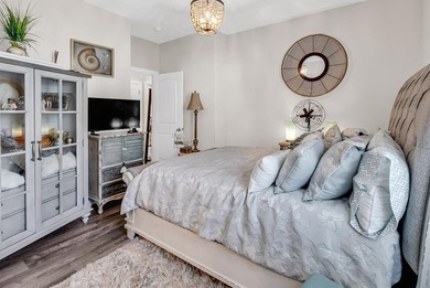 Welcome home to this stunning true 5-bedroom, 4.5-bath residence - photo 35