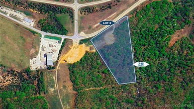 Great site in Linn Creek, next to the offramp for Y Road. Would - photo 4