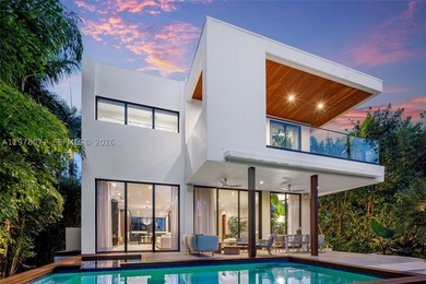 Recently reimagined with a comprehensive landscape and outdoor - photo 45