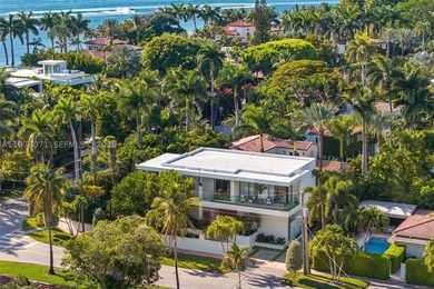 Recently reimagined with a comprehensive landscape and outdoor - photo 46