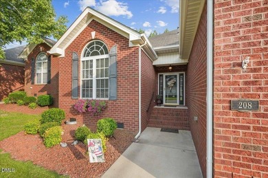This immaculate home in the highly sought-after Commons - photo 4