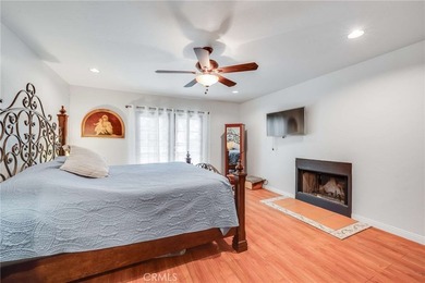 Beautifully updated single-story home offering three bedrooms - photo 20