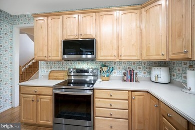 Located in the soughtafter Hopyard Farm community! This - photo 24