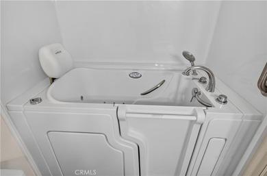 WATERFRONT FIXER WITH INCREDIBLE POTENTIAL! First time on the - photo 28