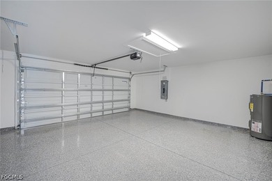 Beautiful newly constructed 3-bedroom, 2-bath home offering 1 - photo 32