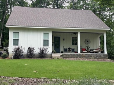 2 bd 2 bath home on 2 lots located in Stillwaters on a quiet - photo 2