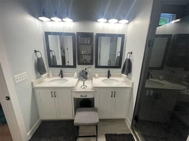 2 bd 2 bath home on 2 lots located in Stillwaters on a quiet - photo 10