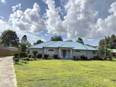 (private lake, pond, creek) Home For Sale in Seminole Alabama