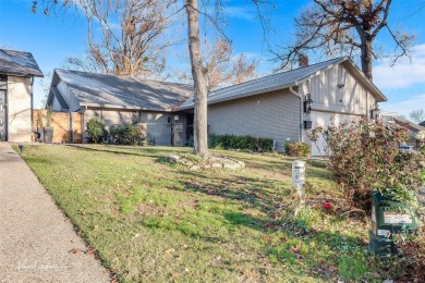 Lake Home For Sale in Shreveport, Louisiana