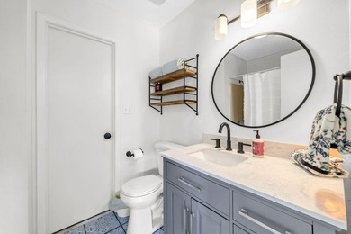 Perfectly positioned in the heart of Destin, this charming - photo 14