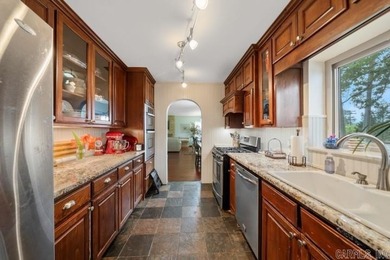Location, location, location, this beautiful finished lake condo - photo 23