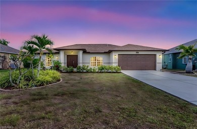 (private lake, pond, creek) Home For Sale in Bonita Springs Florida