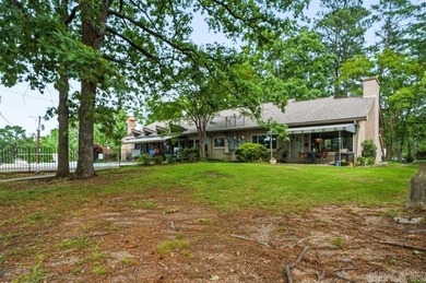 Location, location, location, this beautiful finished lake condo - photo 41