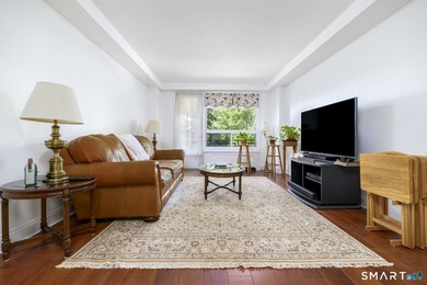 Welcome to Fountain Terrace, where comfort and convenience meet - photo 5