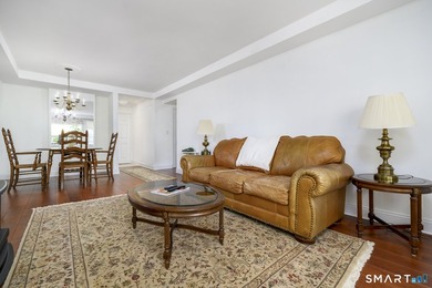 Welcome to Fountain Terrace, where comfort and convenience meet - photo 7