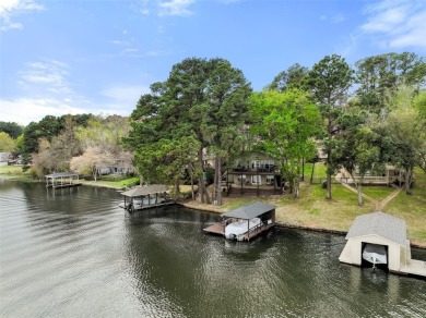 Hideaway Lake Home For Sale in Hideaway Texas