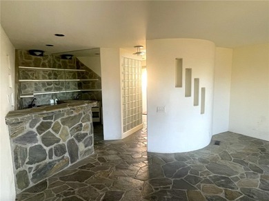 989 Miramar St - photo 13