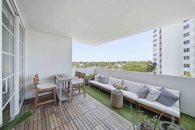 Boat slip available! Renovated residence at the iconic - photo 15