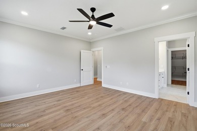 This beautiful 4 bedroom, 2 1/2 bathroom stucco home has board - photo 17