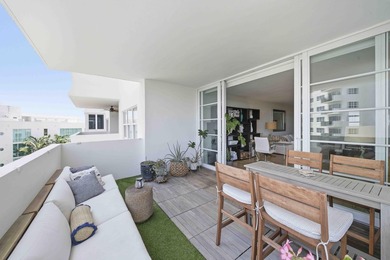 Boat slip available! Renovated residence at the iconic - photo 17
