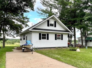 Tainter Lake Home For Sale in Colfax Wisconsin