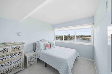 Boat slip available! Renovated residence at the iconic - photo 21