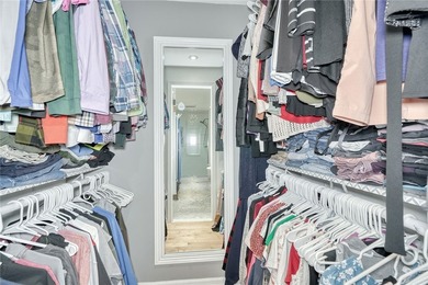 Welcome to this absolutely stunning, meticulously maintained - photo 28