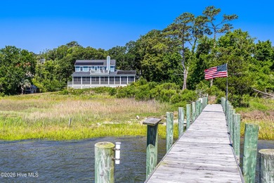 Amazing opportunity to own a 3,000 square foot waterfront home - photo 1