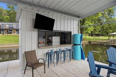 Lake life doesn't get much better than this! Nestled in one of - photo 33