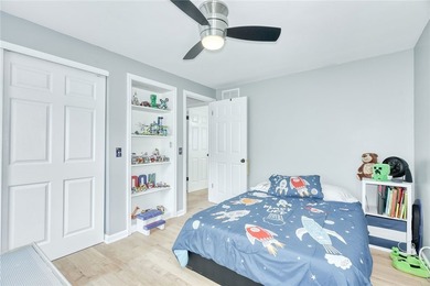 Welcome to this absolutely stunning, meticulously maintained - photo 33