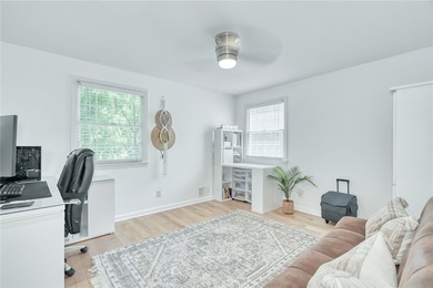 Welcome to this absolutely stunning, meticulously maintained - photo 34