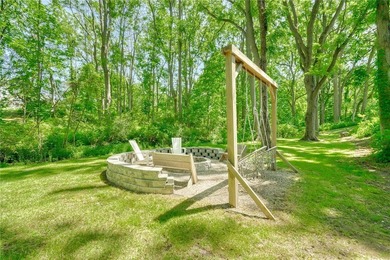 Welcome to this absolutely stunning, meticulously maintained - photo 44