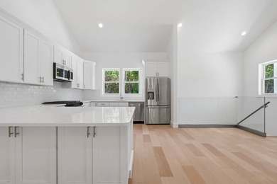 Welcome to The Enclave, the Hamptons' condominium development - photo 8