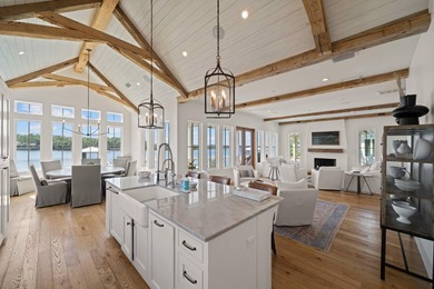 Nestled in the heart of Santa Rosa Beach, this bayfront custom - photo 4