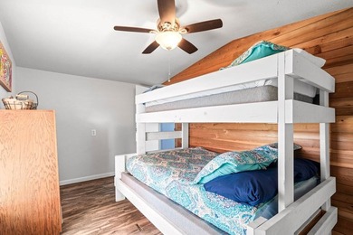 Charming Coastal Retreat with Room to Grow! Welcome to this - photo 17