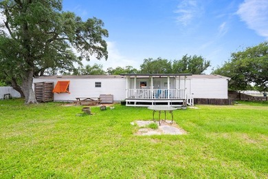 Charming Coastal Retreat with Room to Grow! Welcome to this - photo 19